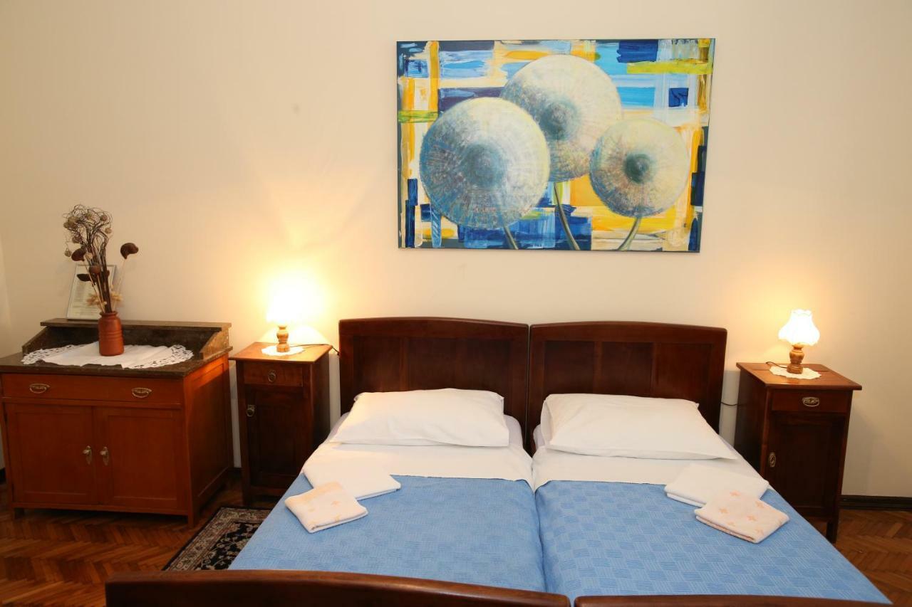 Apartment & Rooms Three Angels Baška Exteriör bild